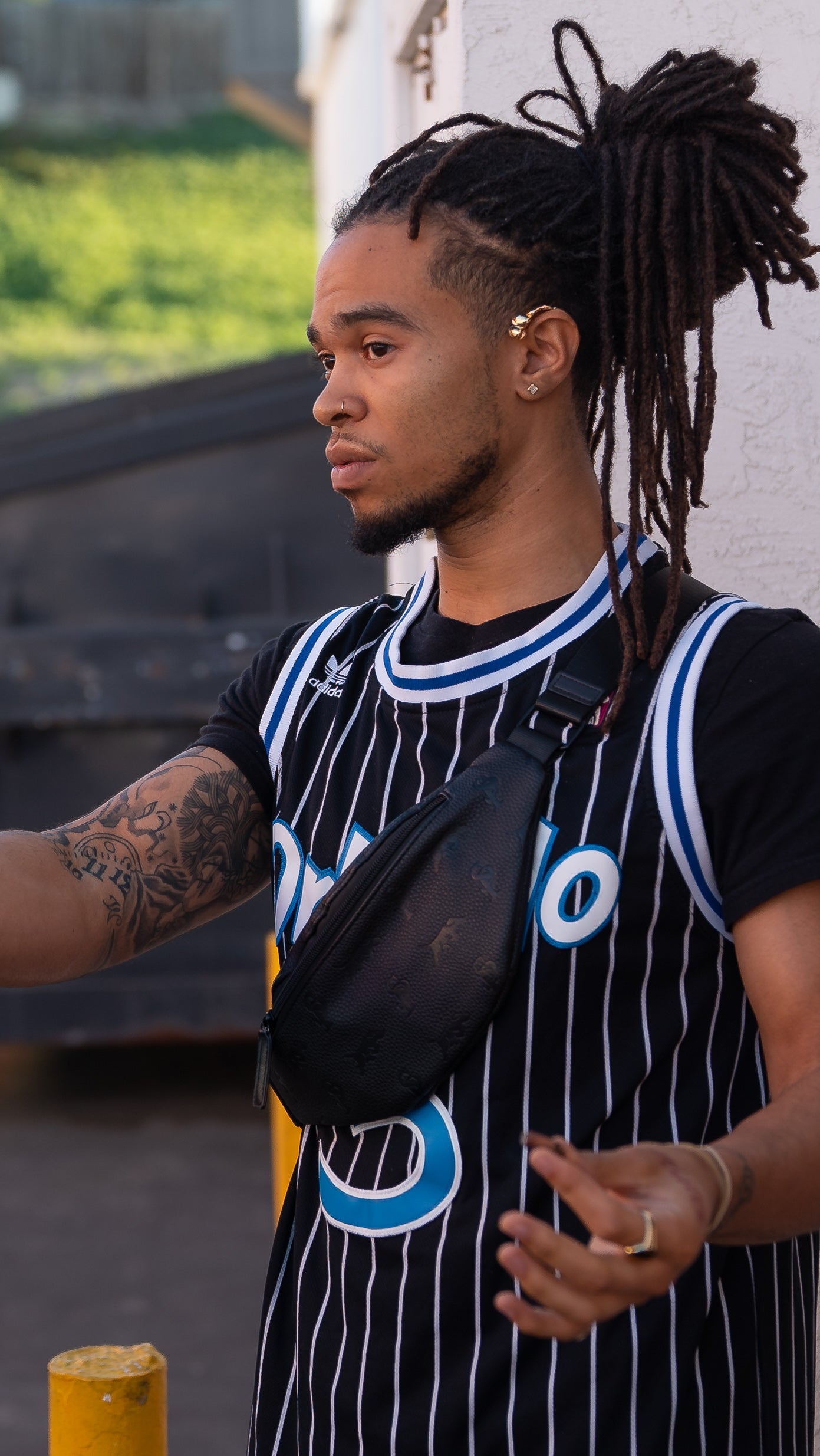 Elusive 1.0 in All Black - Smell Proof Belt Bag-Fanny Pack-Snoopproofbags